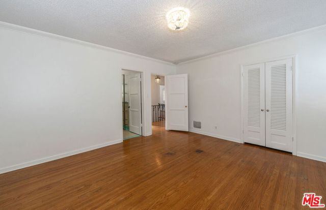 3986 Hepburn Avenue, Los Angeles, CA 90008