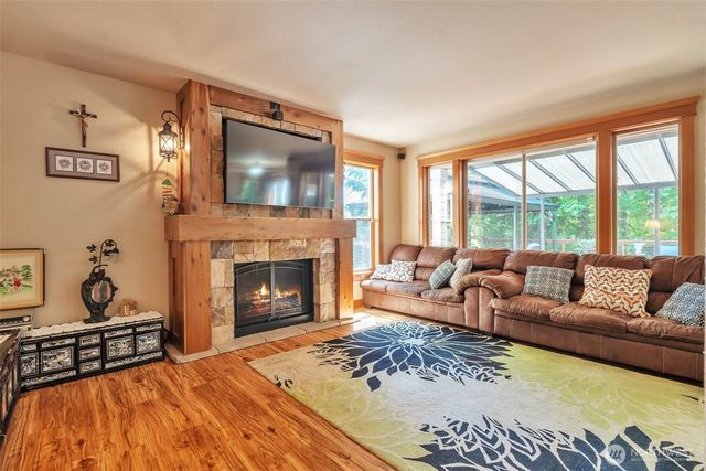4711 Cleveland Avenue SE, Tumwater, WA 98501