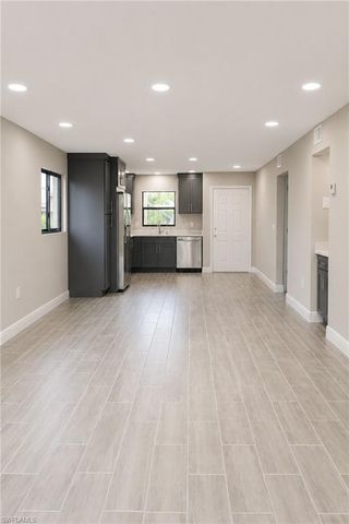 16341 Dublin CIR 105, Fort Myers, FL 33908