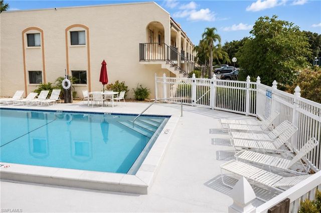 16341 Dublin CIR 105, Fort Myers, FL 33908