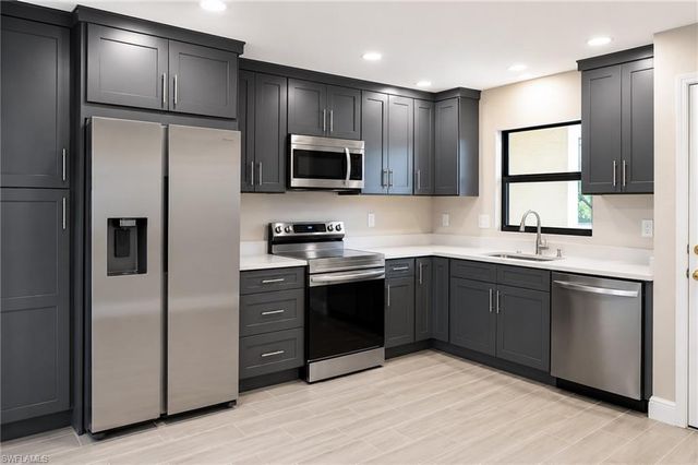 16341 Dublin CIR 105, Fort Myers, FL 33908