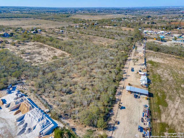 8785 Rockport, Von Ormy, TX 78073