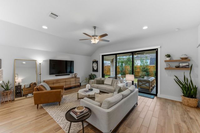 456 Cold River RUN, Kyle, TX 78640