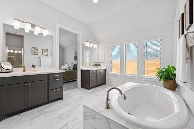 456 Cold River RUN, Kyle, TX 78640