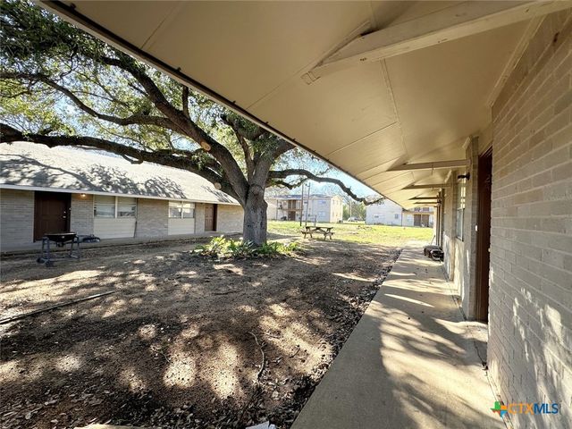 20115 San Marcos Highway 2B, San Marcos, TX 78666