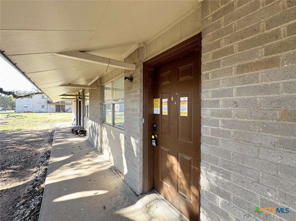 20115 San Marcos Highway 2B, San Marcos, TX 78666