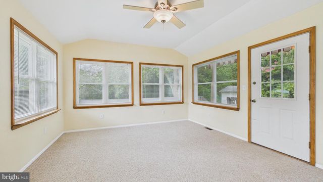 576 CRAWFORD AVE, Dover, DE 19901