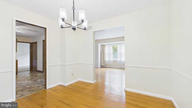 576 CRAWFORD AVE, Dover, DE 19901