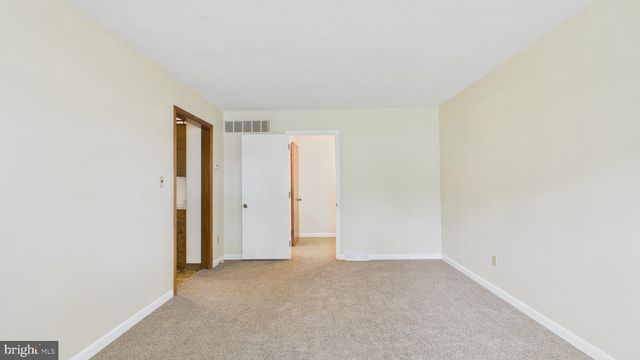 576 CRAWFORD AVE, Dover, DE 19901