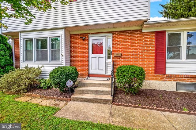 576 CRAWFORD AVE, Dover, DE 19901