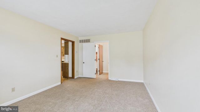 576 CRAWFORD AVE, Dover, DE 19901