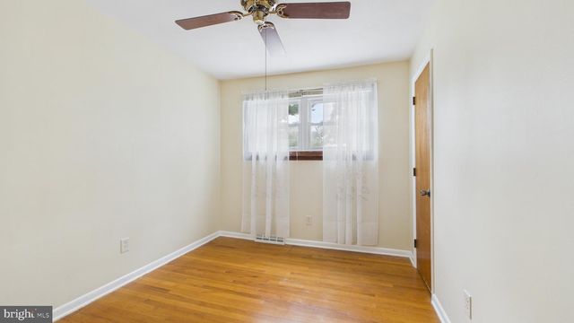 576 CRAWFORD AVE, Dover, DE 19901