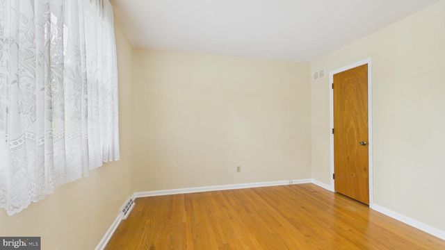 576 CRAWFORD AVE, Dover, DE 19901