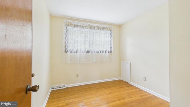 576 CRAWFORD AVE, Dover, DE 19901