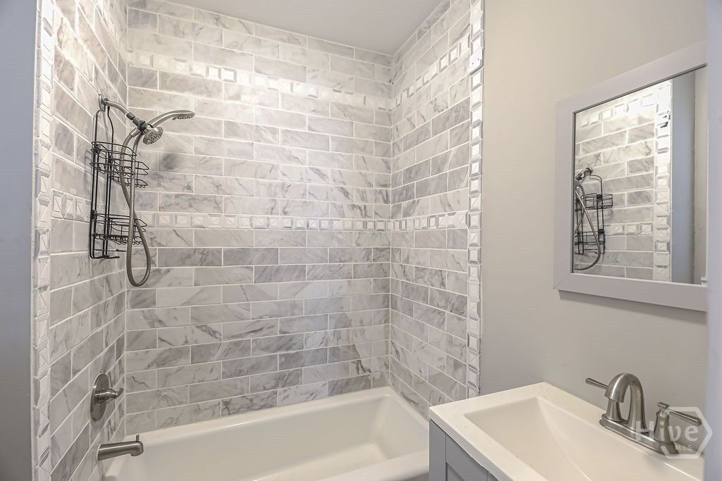 Image 27 of property listing at 26 W 54th Street, Savannah, GA 31405