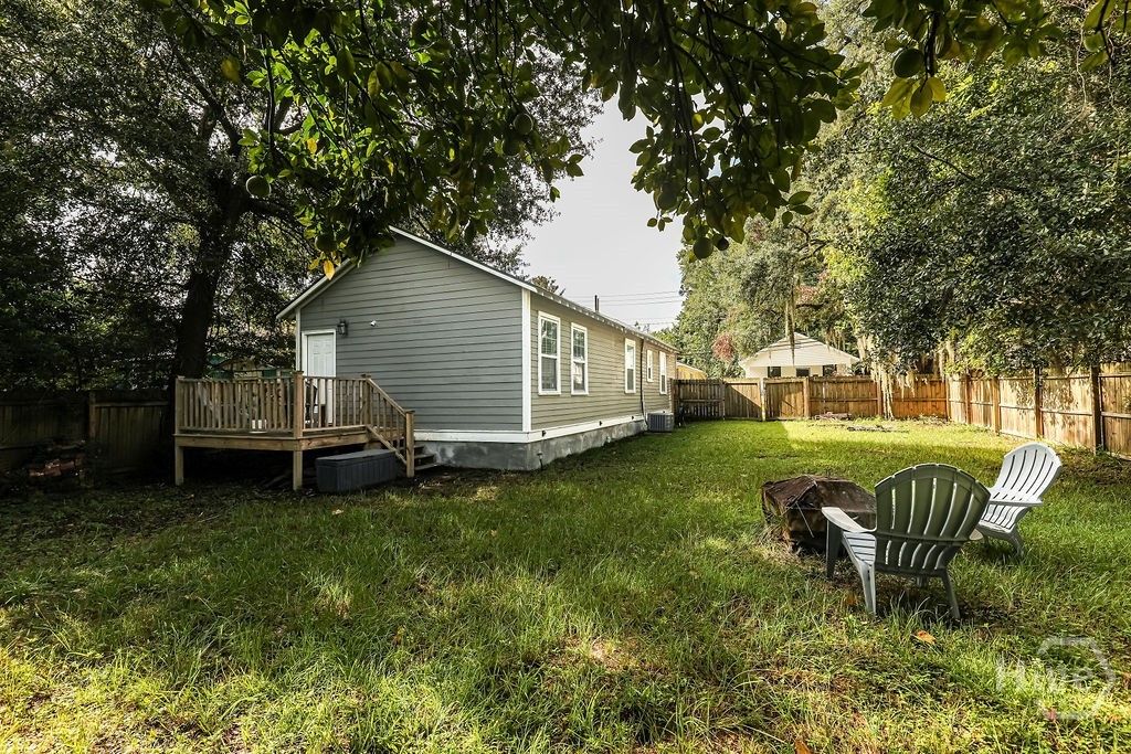 Image 37 of property listing at 26 W 54th Street, Savannah, GA 31405