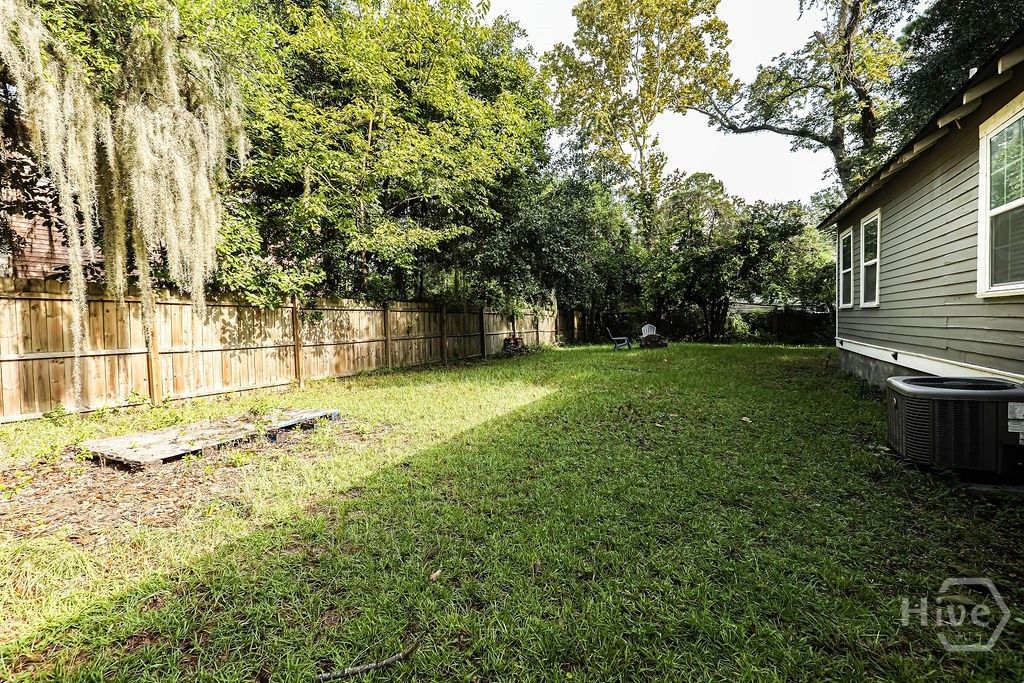 Image 41 of property listing at 26 W 54th Street, Savannah, GA 31405