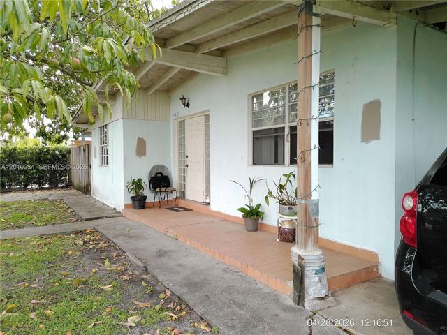 11412 SW 41st St, Miami, FL 33165