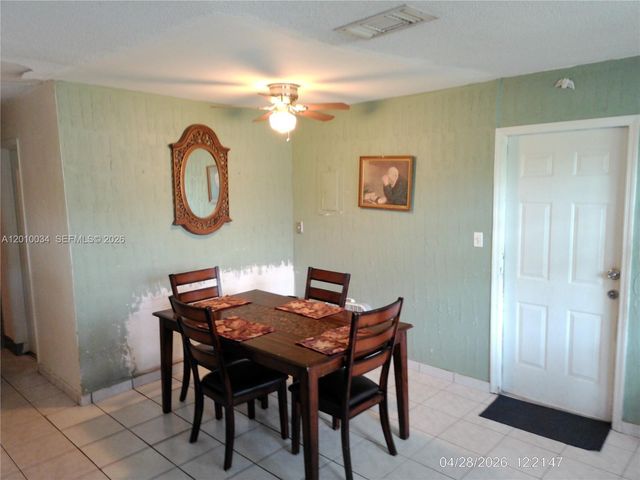 11412 SW 41st St, Miami, FL 33165