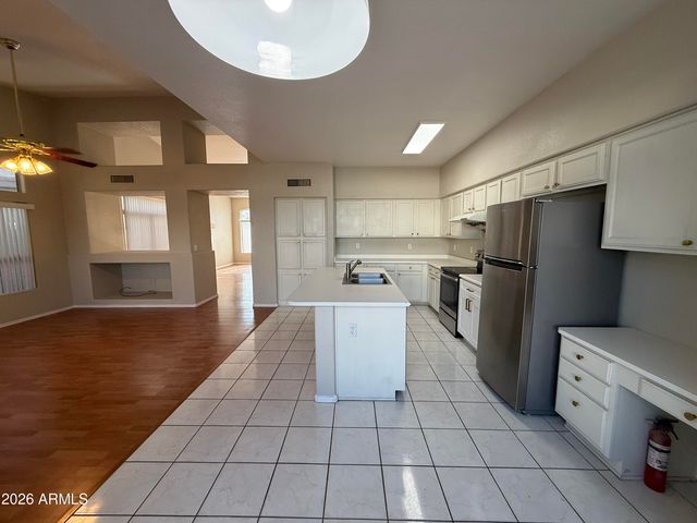 1253 N SPIRE Court, Chandler, AZ 85224