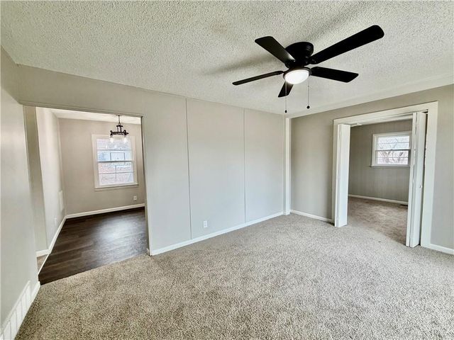 223 E Bannister Road, Kansas City, MO 64114