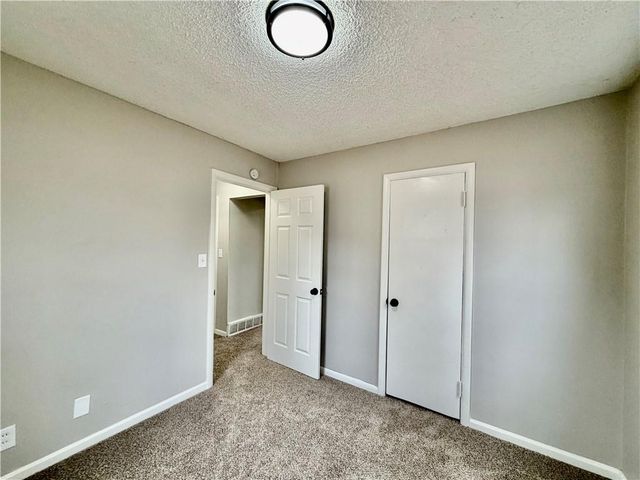 223 E Bannister Road, Kansas City, MO 64114