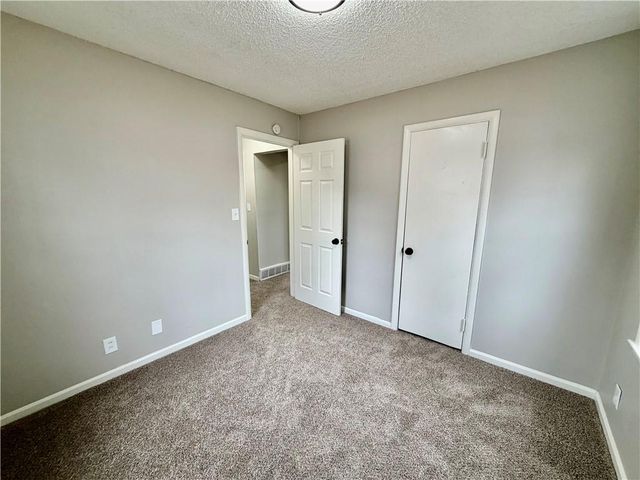 223 E Bannister Road, Kansas City, MO 64114