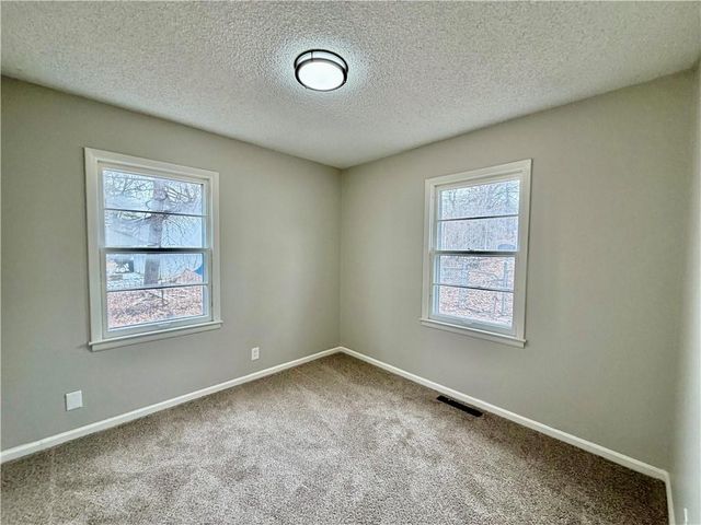 223 E Bannister Road, Kansas City, MO 64114