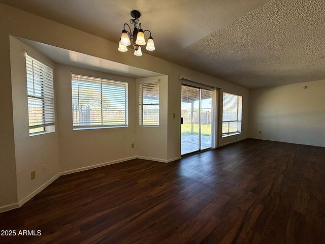 6218 W MARCONI Avenue, Glendale, AZ 85306