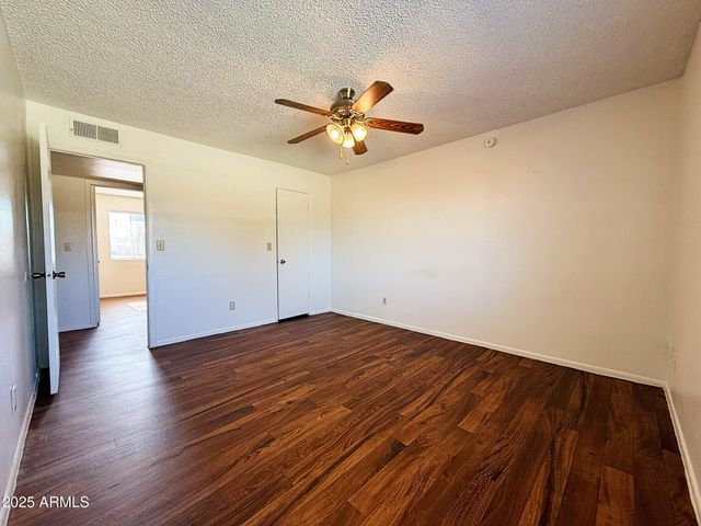 6218 W MARCONI Avenue, Glendale, AZ 85306