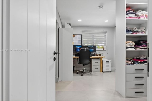 426 SE 3rd St, Dania Beach, FL 33004