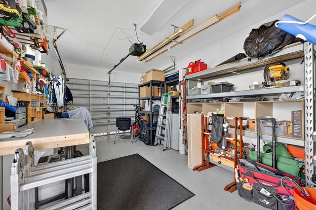 426 SE 3rd St, Dania Beach, FL 33004