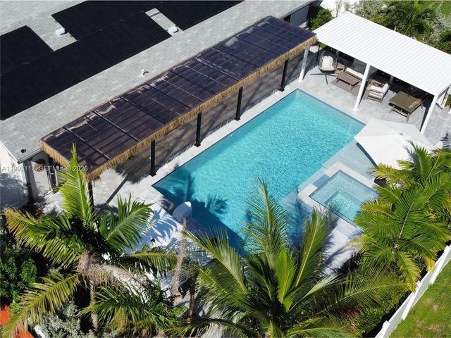 426 SE 3rd St, Dania Beach, FL 33004