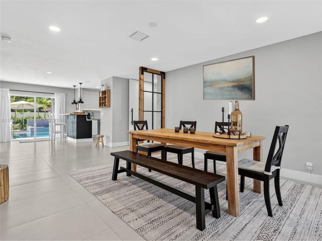 426 SE 3rd St, Dania Beach, FL 33004