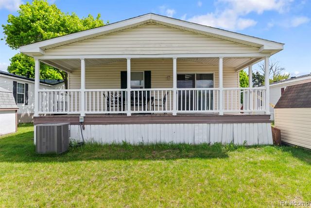 351 North Squirrel Rd, Auburn Hills, MI 48326