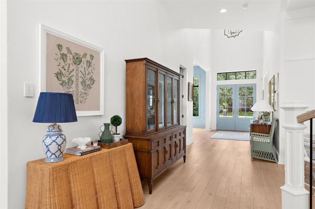 215 W 34th Street, Houston, TX 77018