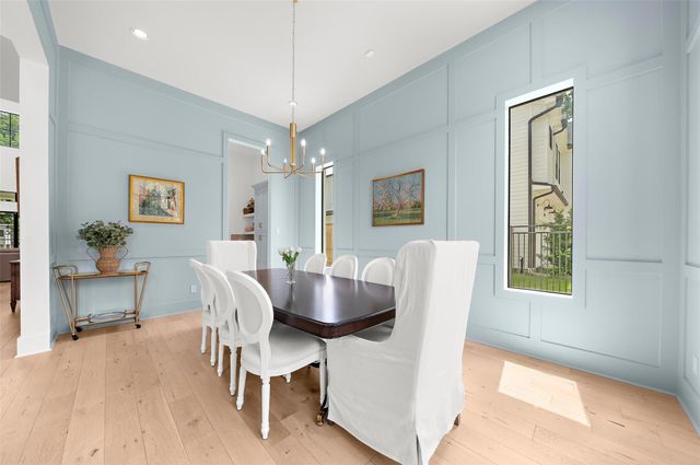 215 W 34th Street, Houston, TX 77018