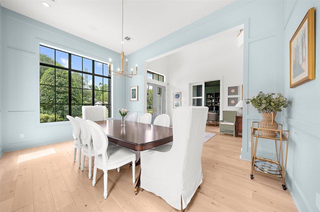 215 W 34th Street, Houston, TX 77018