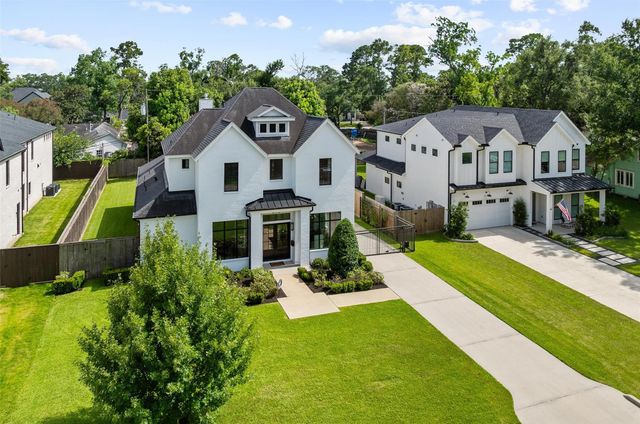 215 W 34th Street, Houston, TX 77018