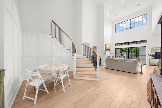 215 W 34th Street, Houston, TX 77018