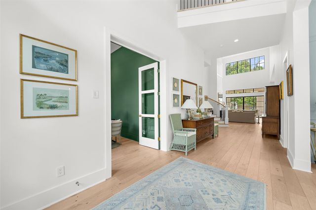 215 W 34th Street, Houston, TX 77018