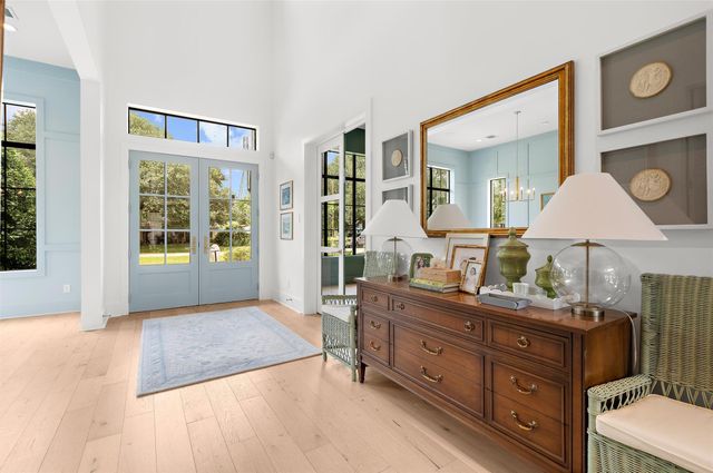 215 W 34th Street, Houston, TX 77018