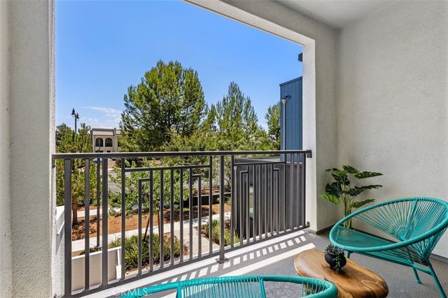 250 Novel, Irvine, CA 92618