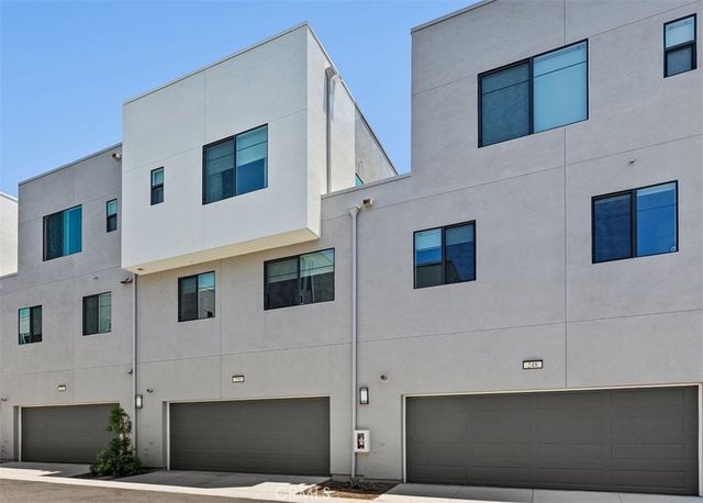 250 Novel, Irvine, CA 92618