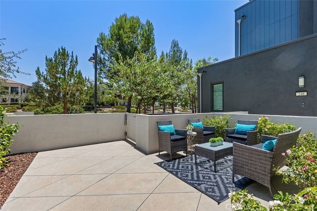 250 Novel, Irvine, CA 92618