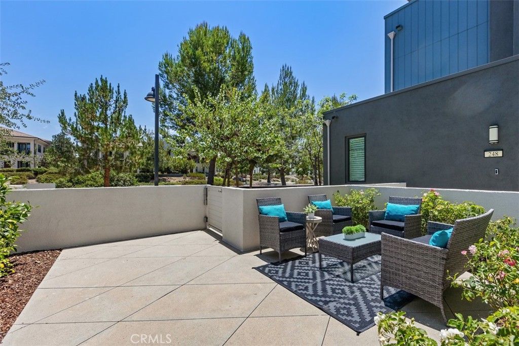 250 Novel, Irvine, CA 92618