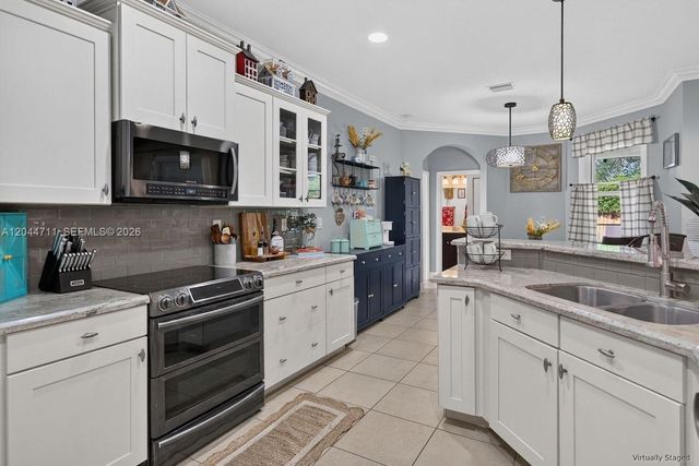 2135 NW 14th Terrace, Homestead, FL 33030