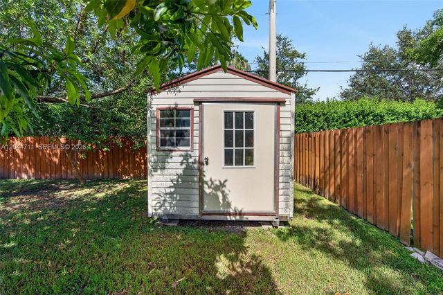 2135 NW 14th Terrace, Homestead, FL 33030