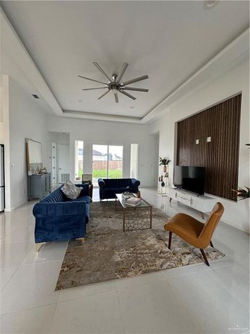 1912 E Ridgeway Circle, Edinburg, TX 78542