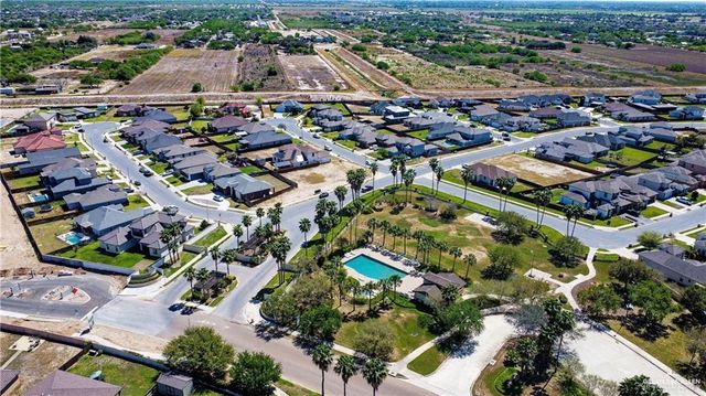 1912 E Ridgeway Circle, Edinburg, TX 78542